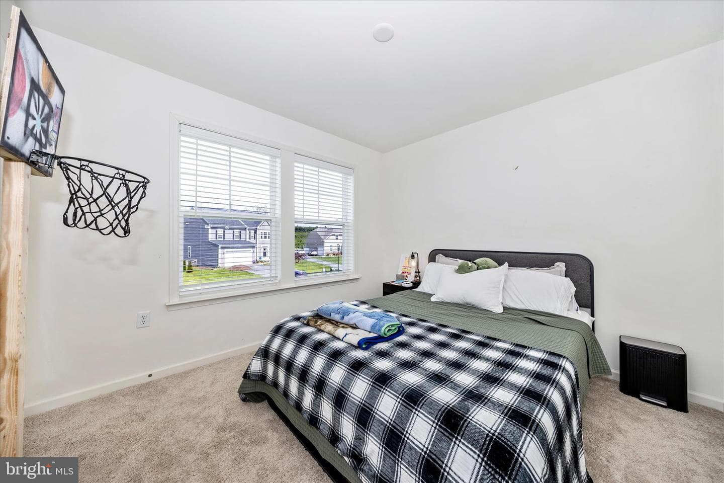 231 Pindar photo 24