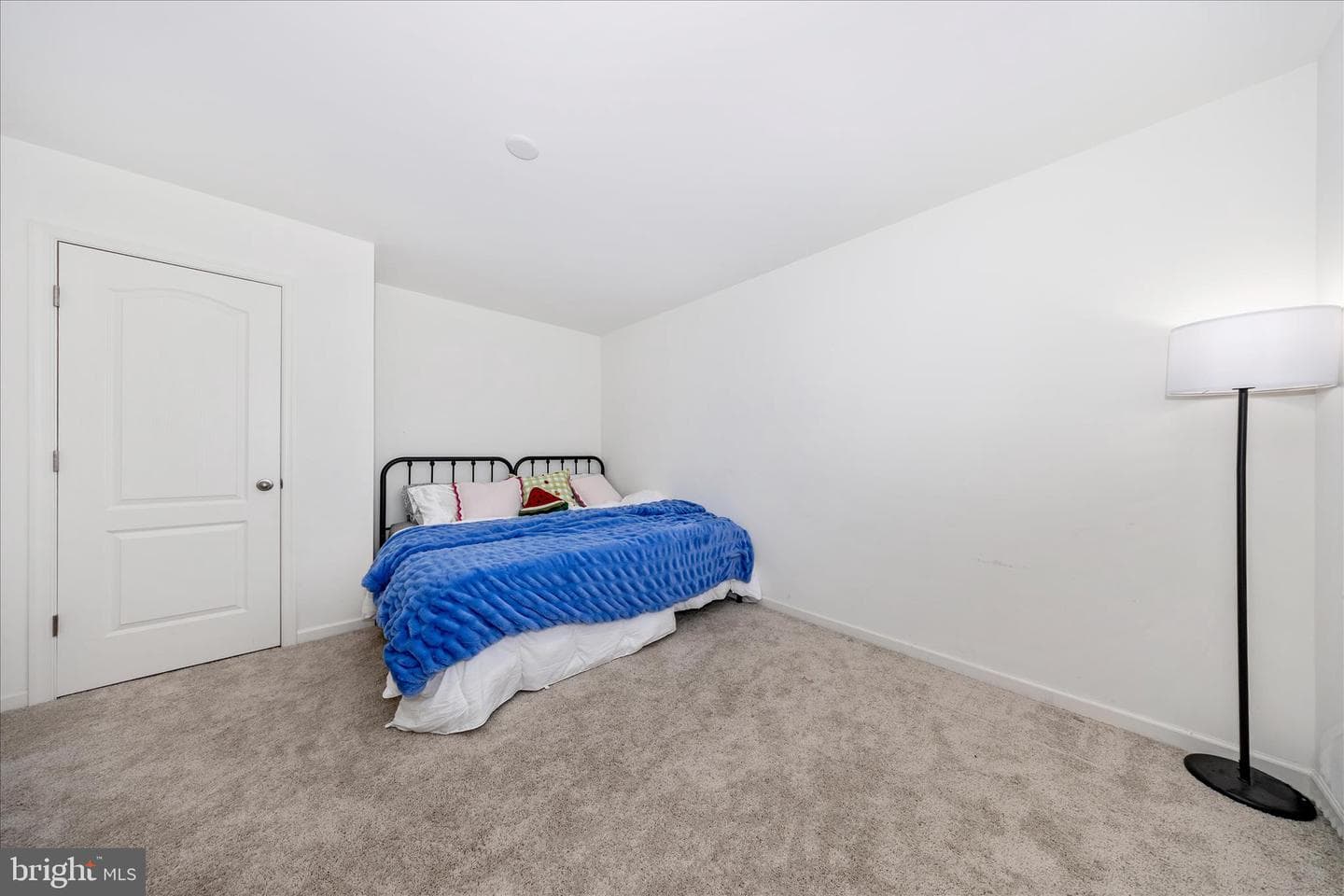 231 Pindar photo 30