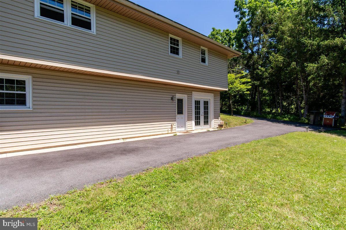 1618 Eagle School Road photo 26