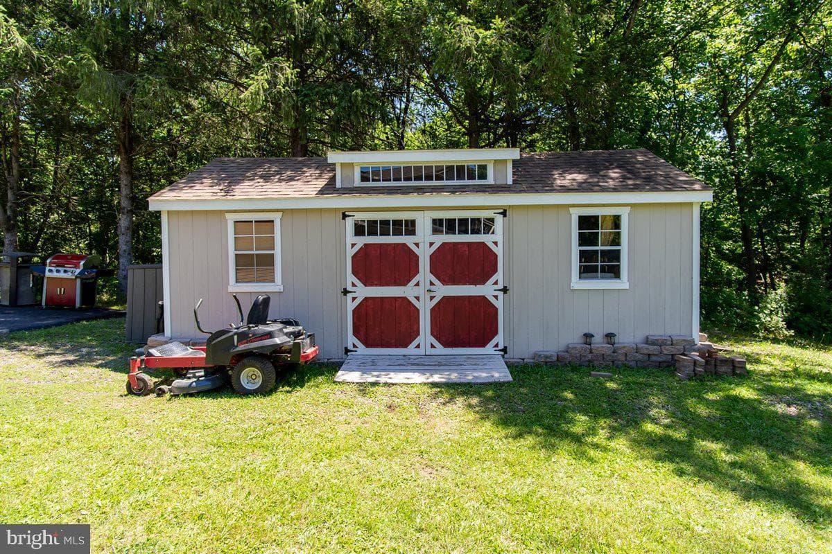 1618 Eagle School Road photo 37