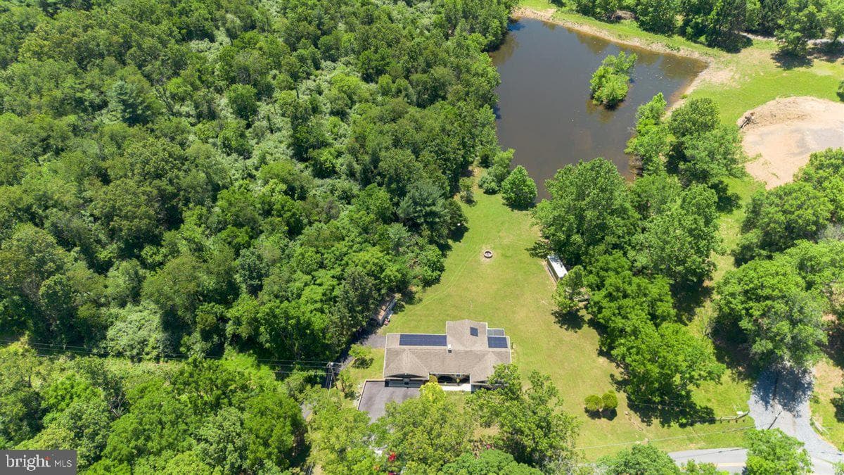 1618 Eagle School Road photo 44