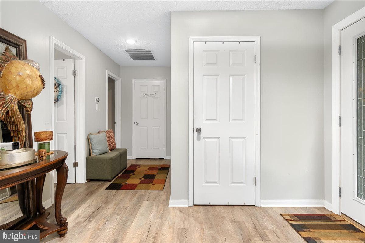 1618 Eagle School Road photo 5