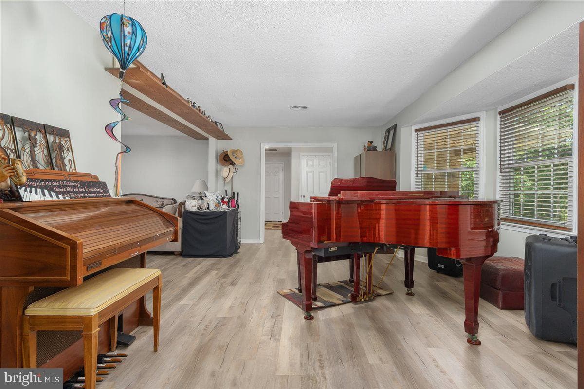 1618 Eagle School Road photo 6