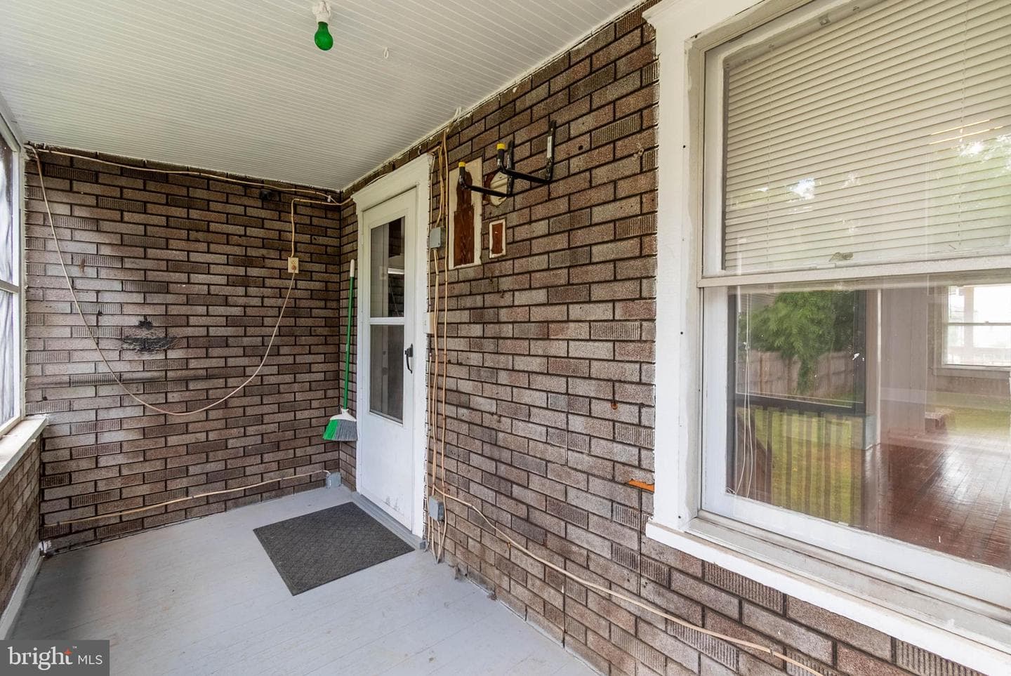 405 Porter Avenue photo 22