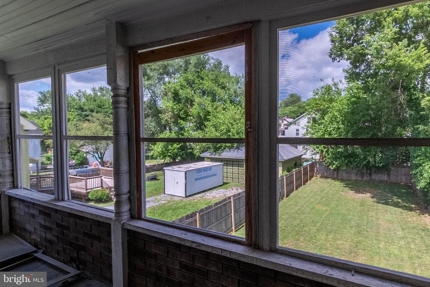 405 Porter Avenue photo 36