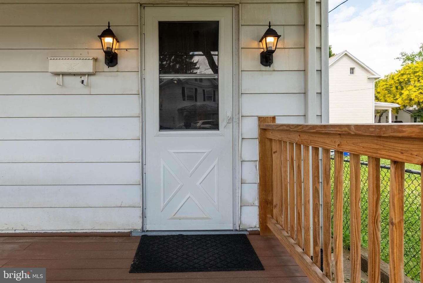 405 Porter Avenue photo 5
