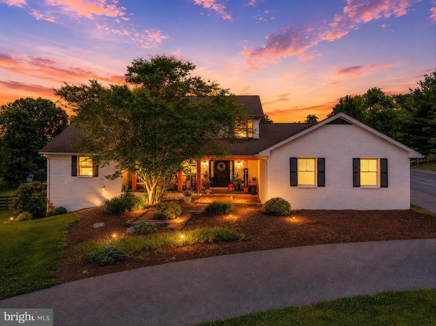 105 Grade Road, Falling Waters