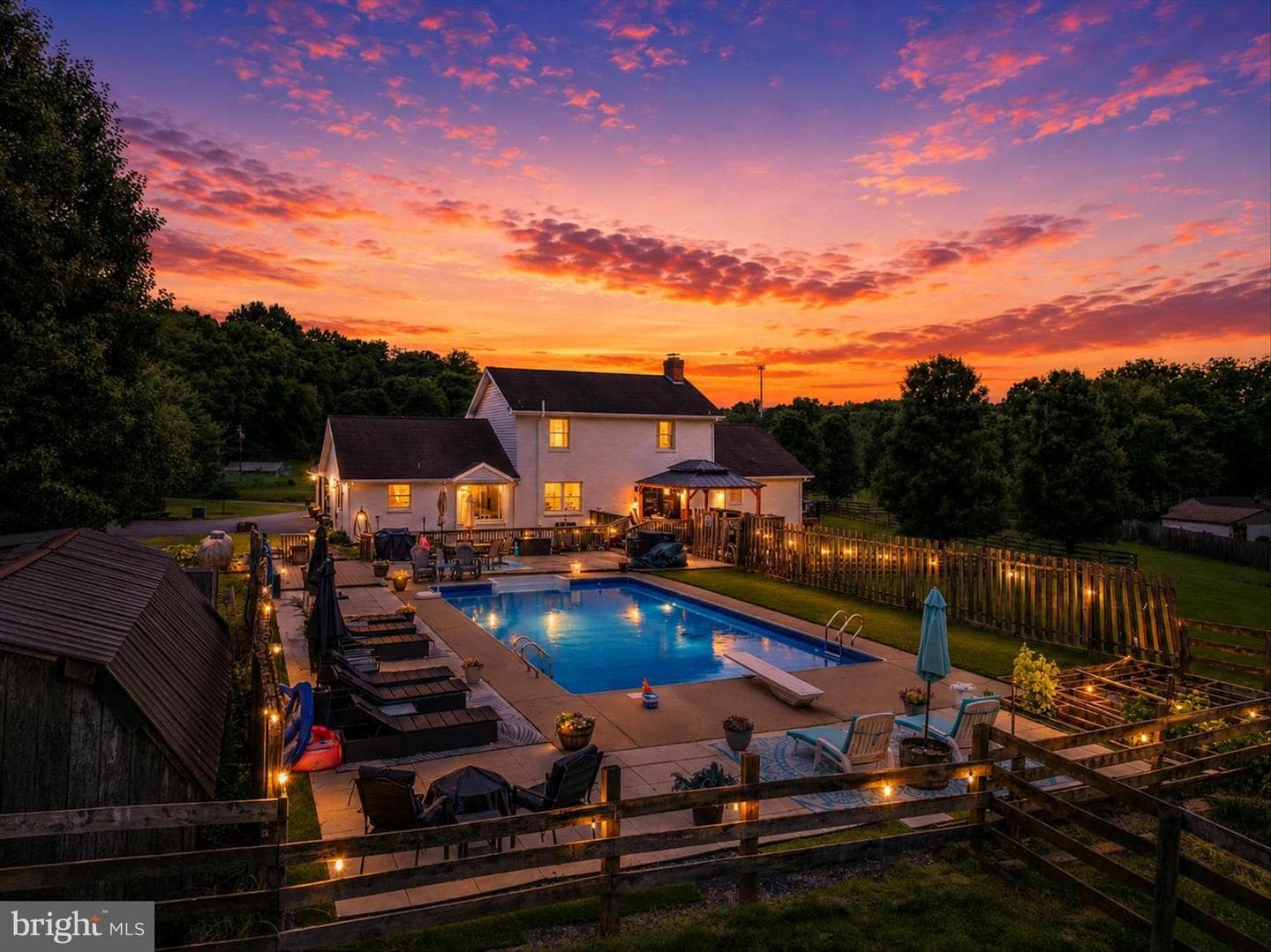 105 Grade Road, Falling Waters