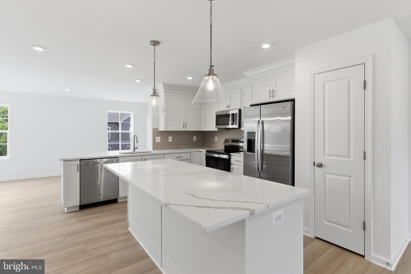 123 Grayling Road, Inwood