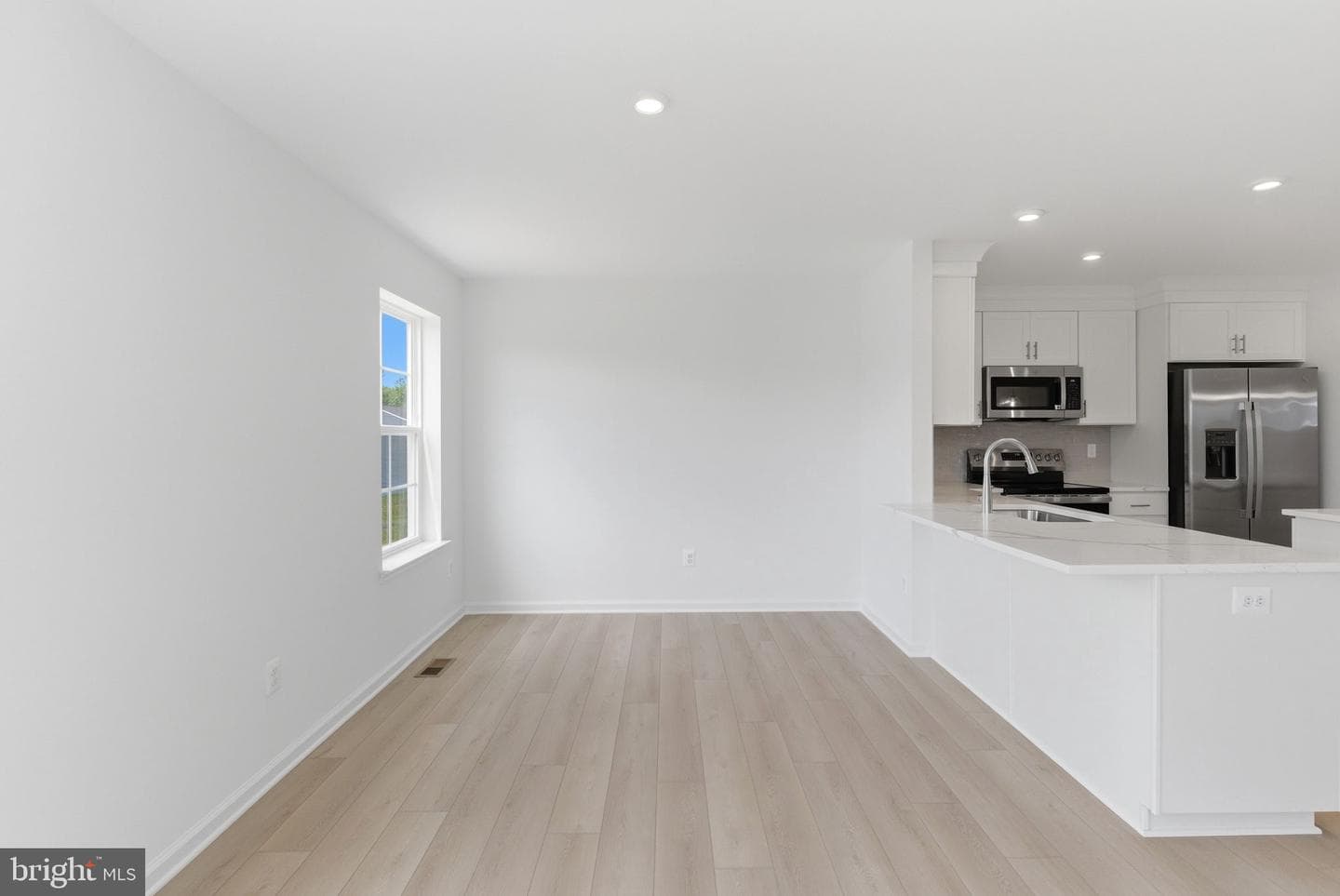 123 Grayling Road photo 7