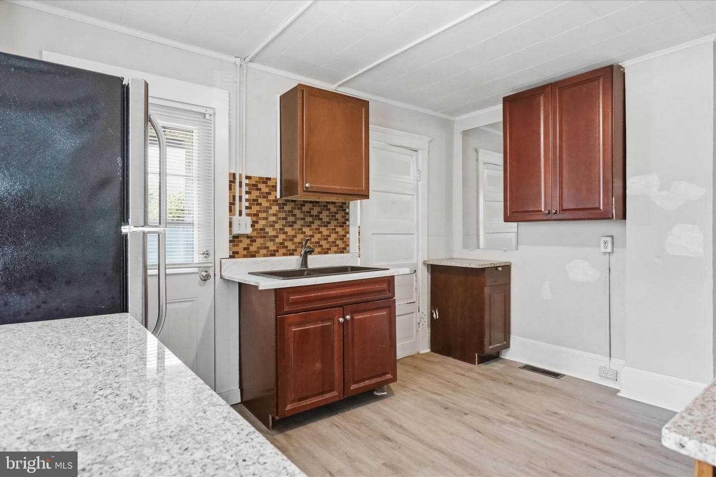 226 N Spring Street photo 10