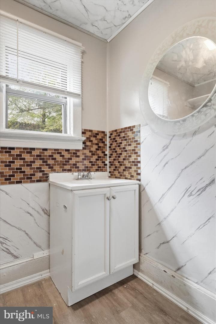 226 N Spring Street photo 14