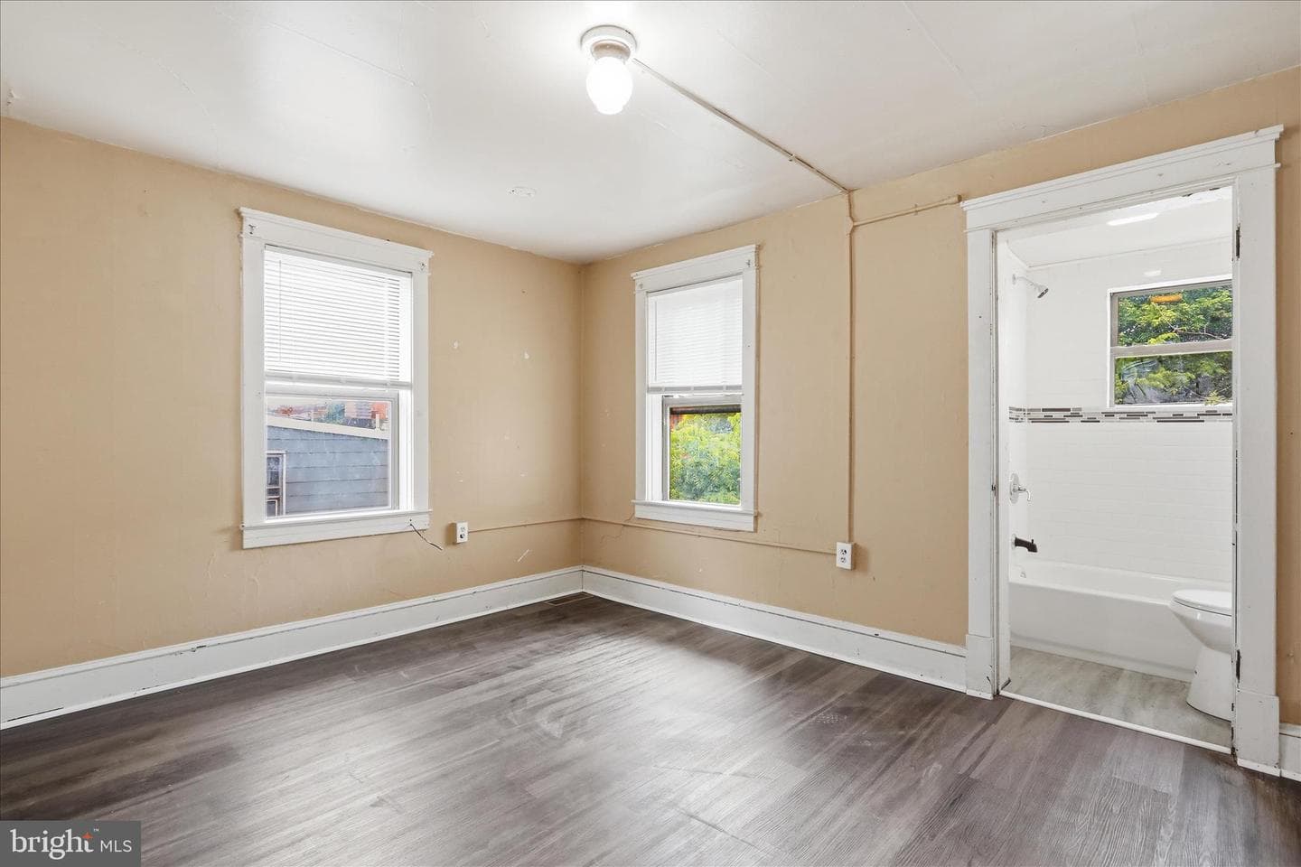 226 N Spring Street photo 18
