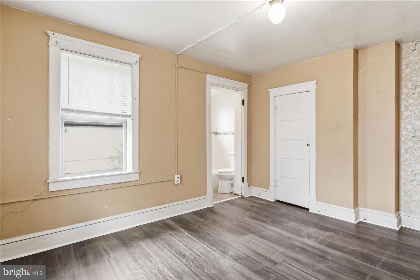 226 N Spring Street photo 20