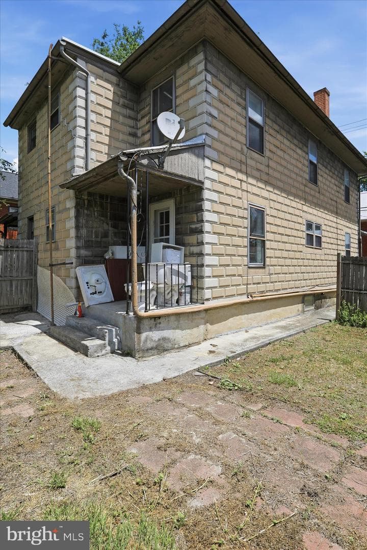 226 N Spring Street photo 27