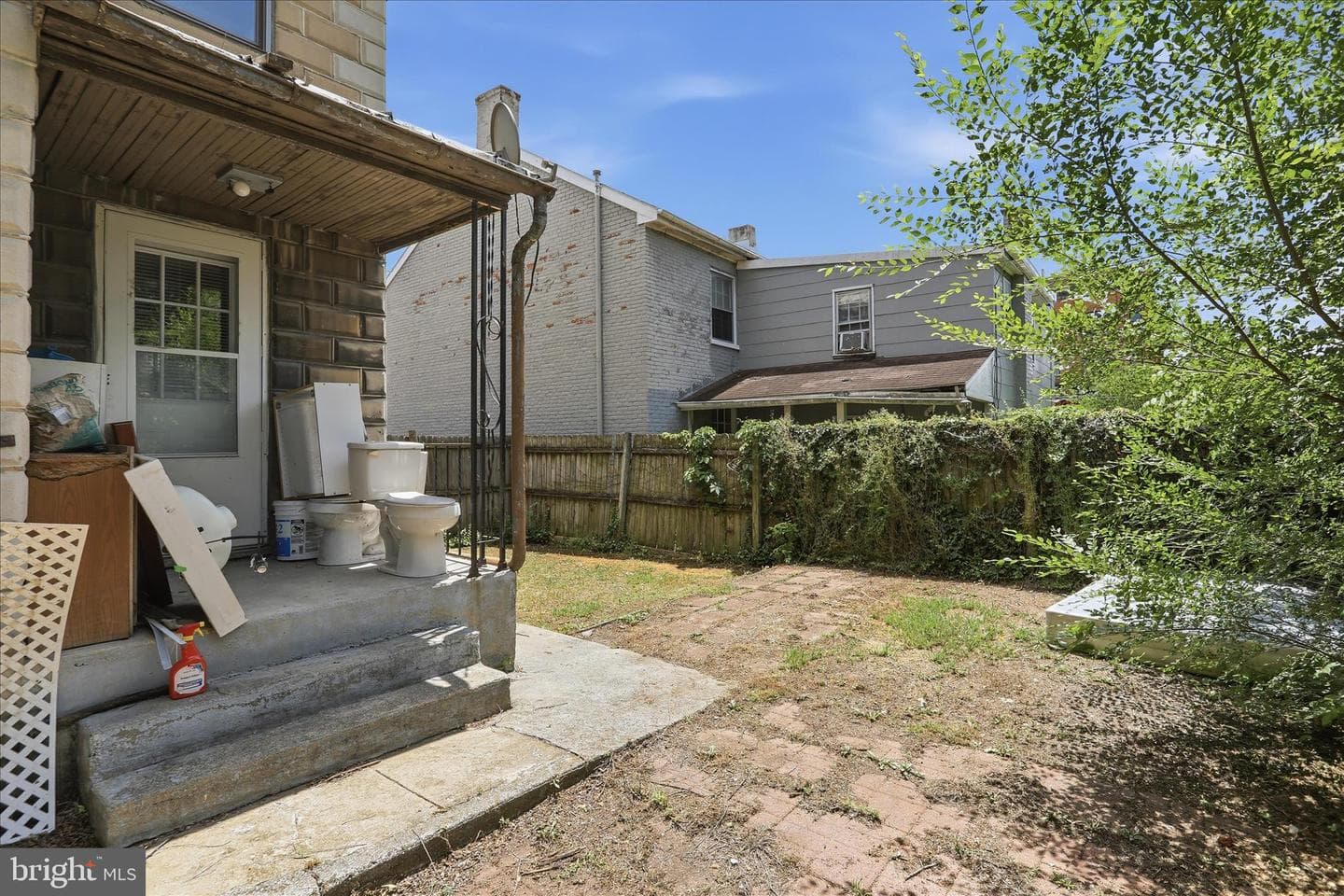 226 N Spring Street photo 28