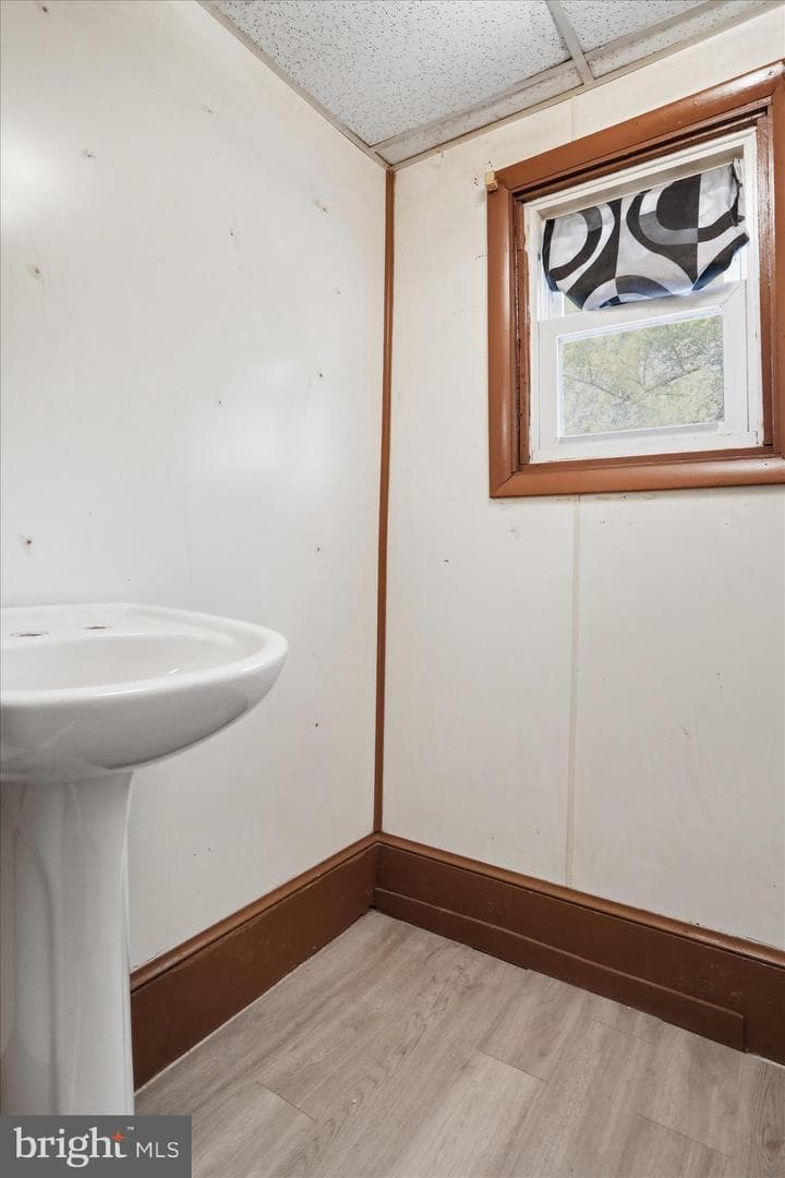 226 N Spring Street photo 37