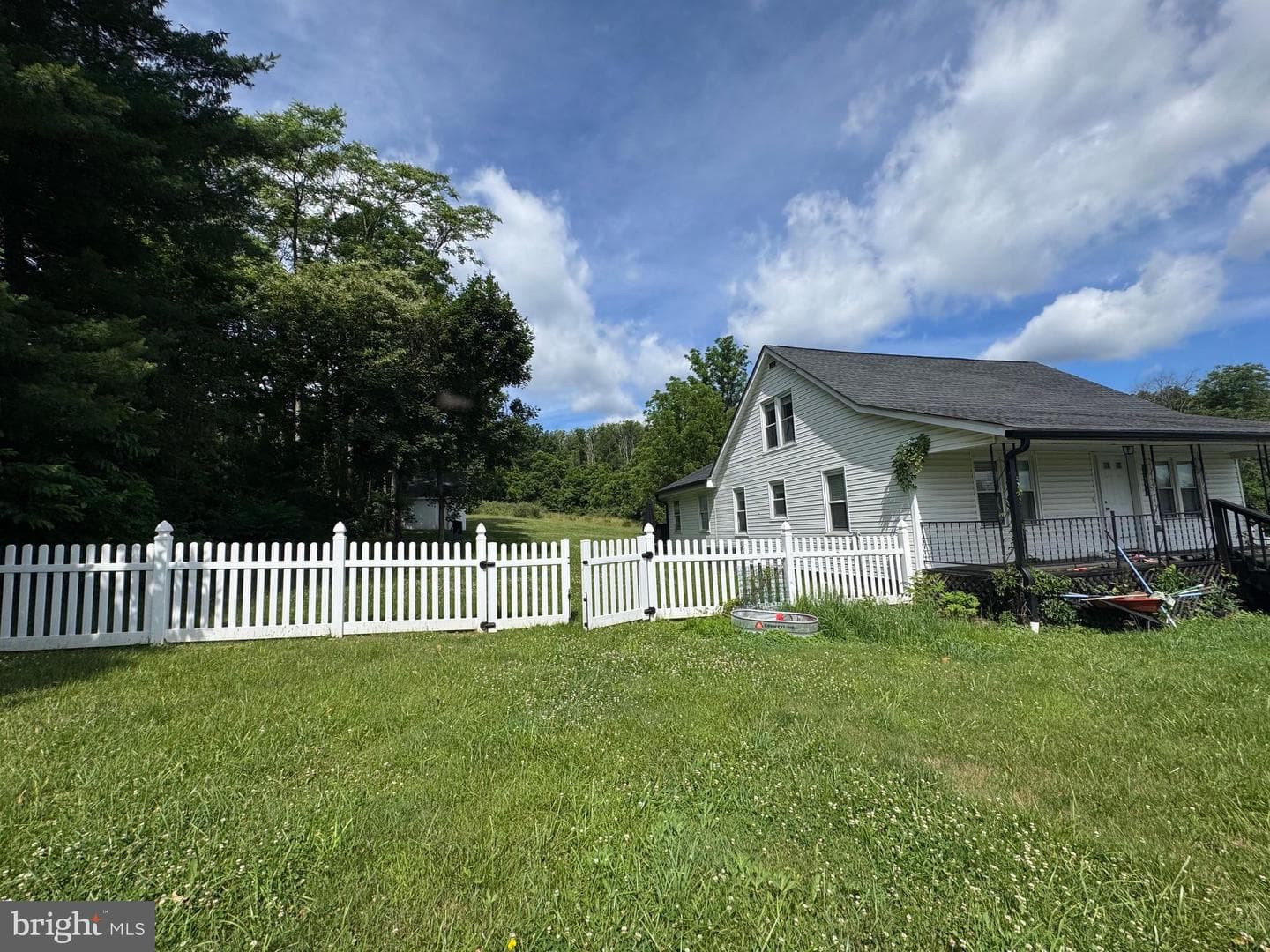 7865 Hedgesville Road photo 17