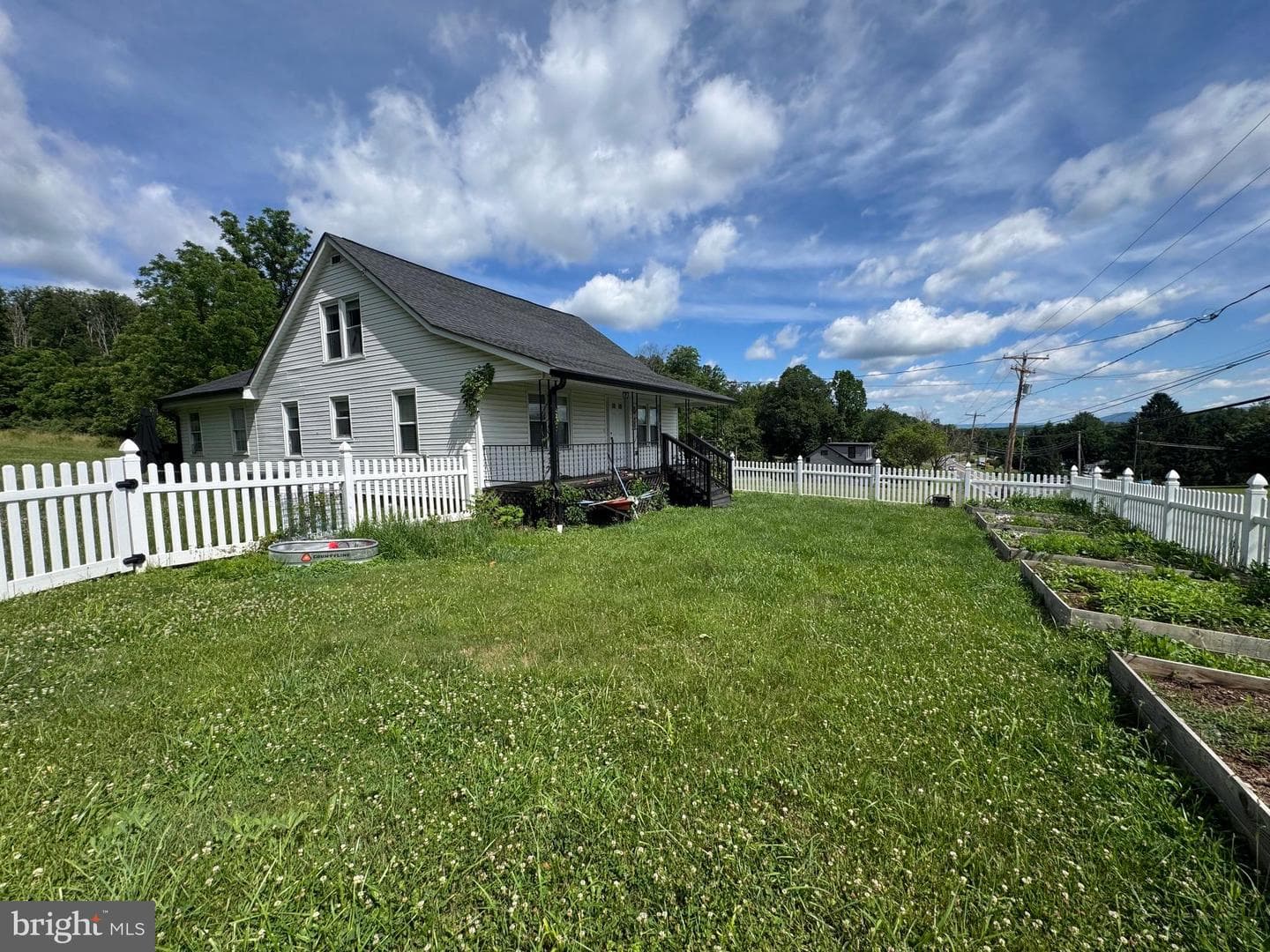 7865 Hedgesville Road photo 3