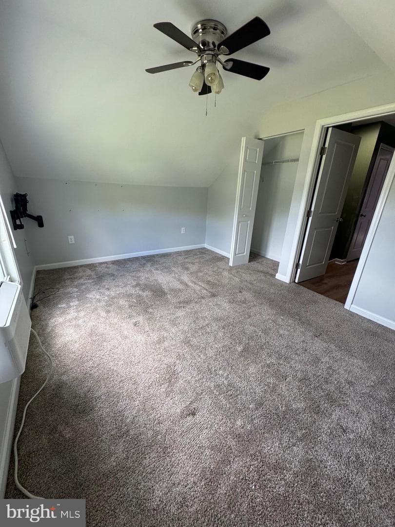 7865 Hedgesville Road photo 53