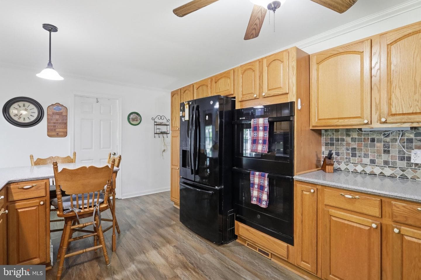 60 Elliott Drive photo 10