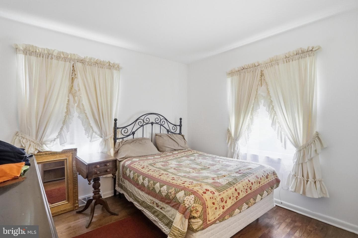 60 Elliott Drive photo 21