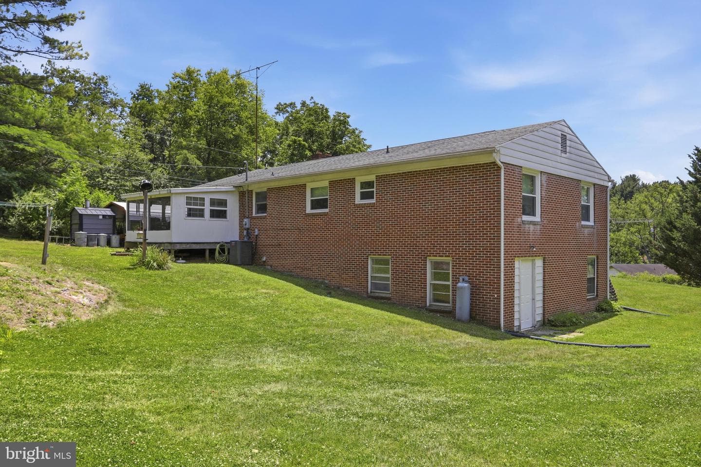 60 Elliott Drive photo 34