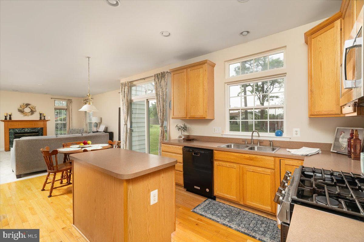 415 Richwood Hall Road photo 10