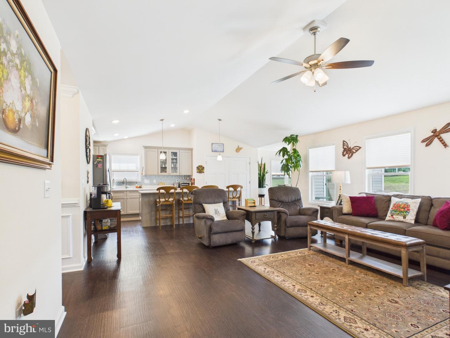 185 Twickenham Drive photo 36