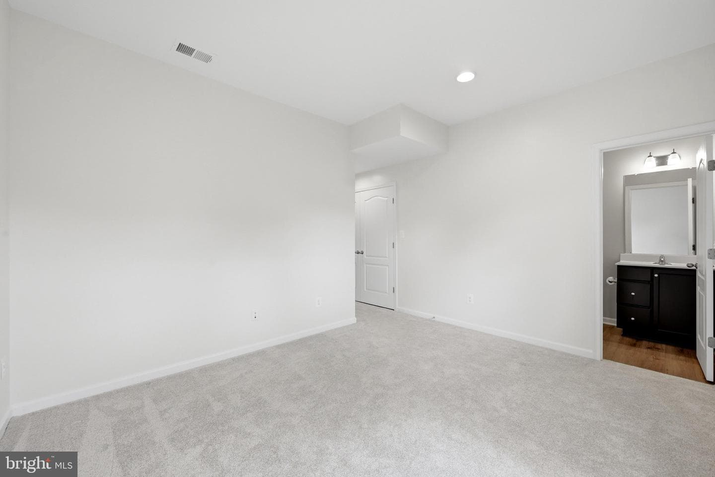 22 Kirby Court photo 16