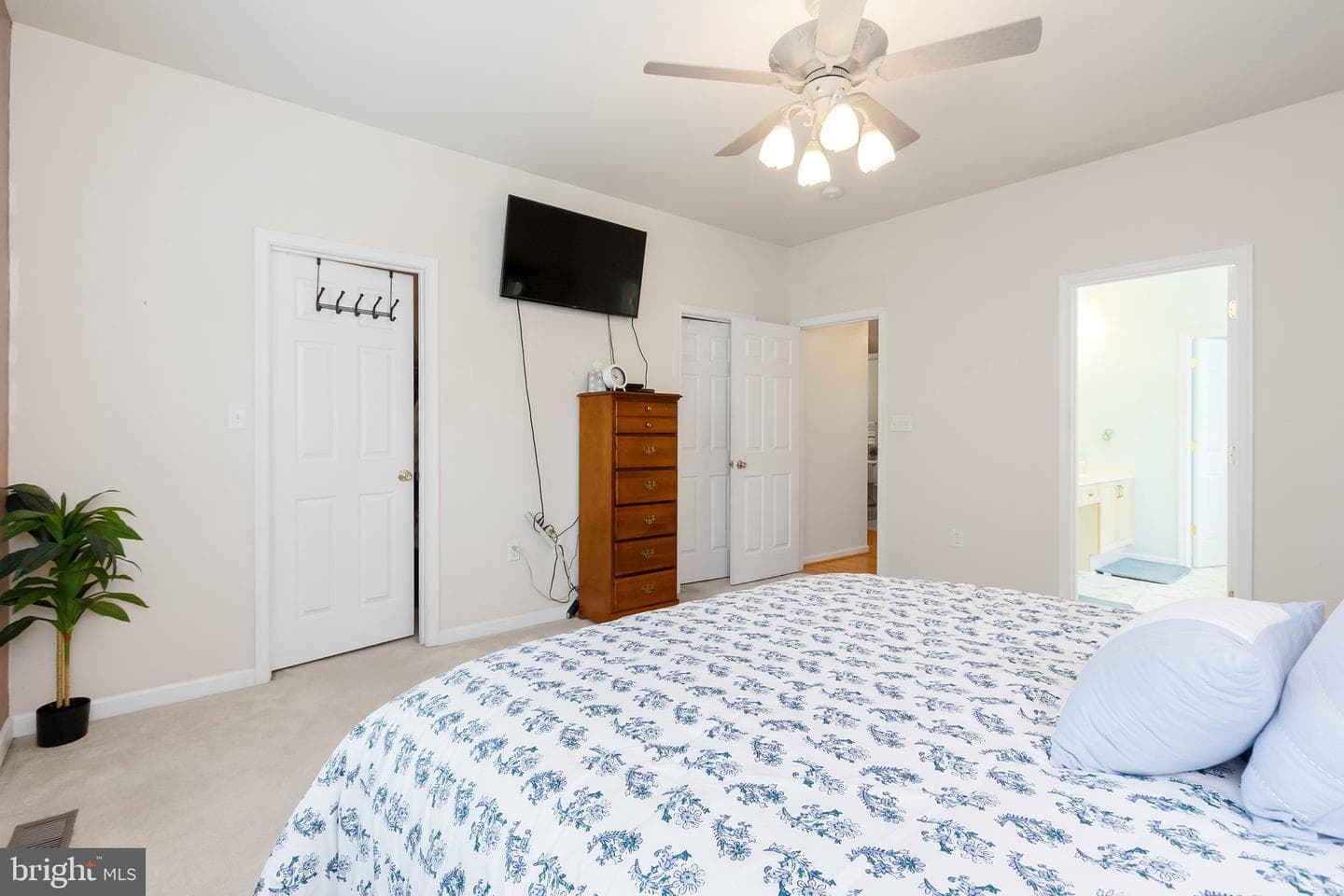 331 Hogan Drive photo 24