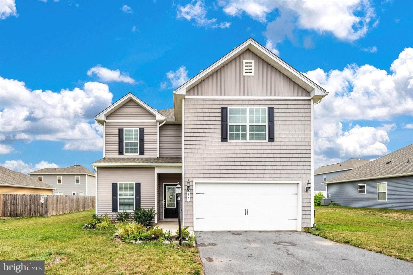42 Eakins Lane, Martinsburg