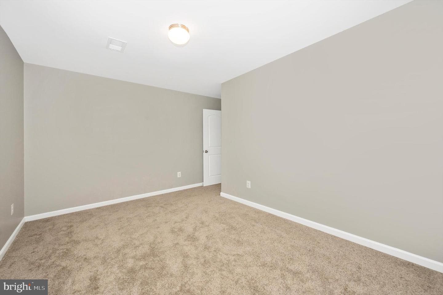 42 Eakins Lane photo 37
