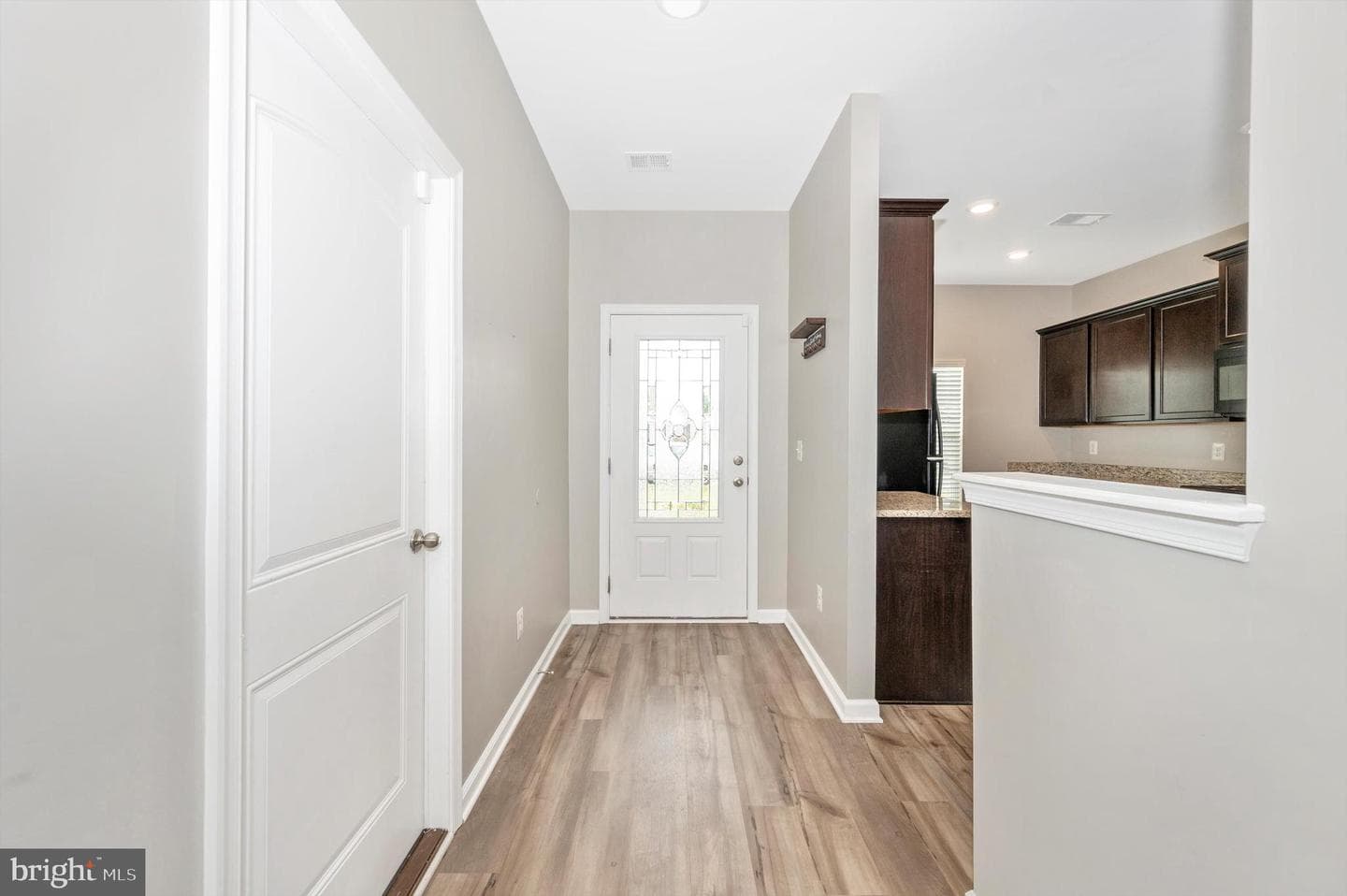 42 Eakins Lane photo 4