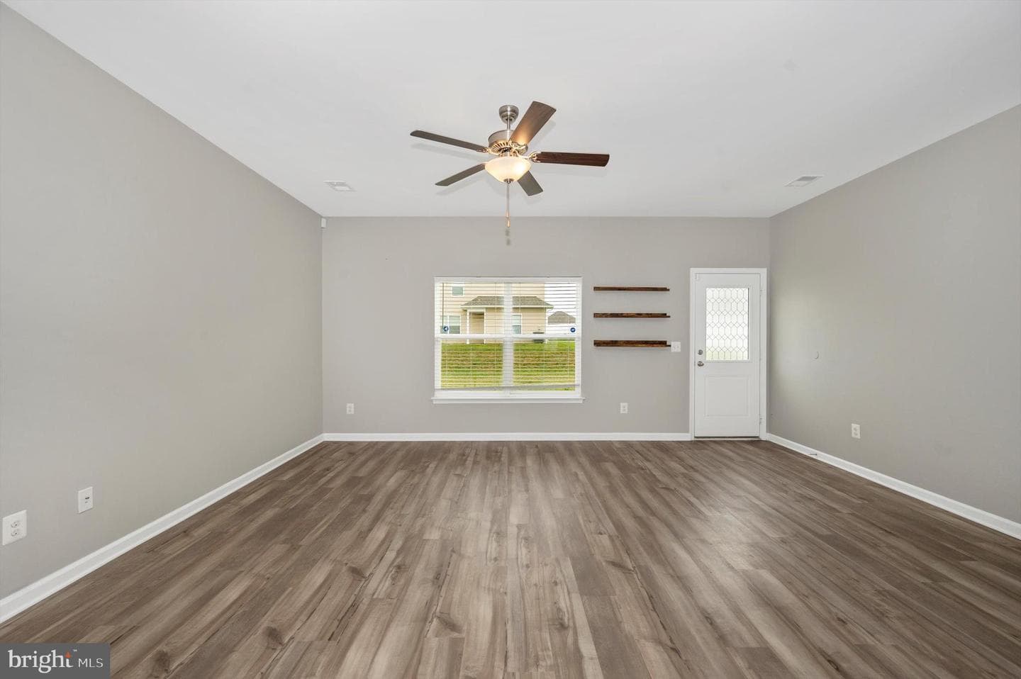 42 Eakins Lane photo 5