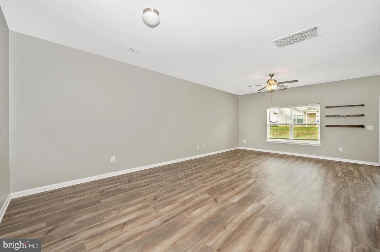 42 Eakins Lane photo 8