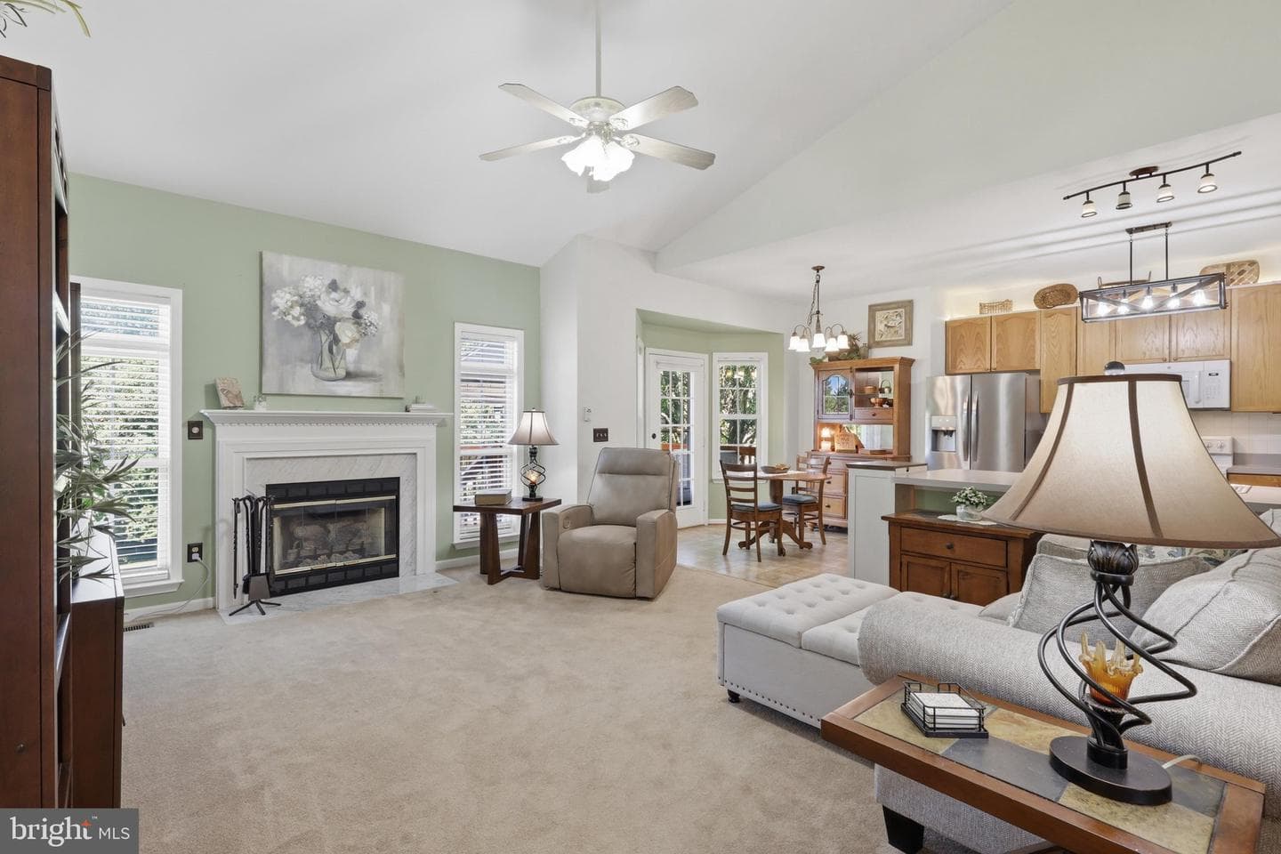 88 Castlerock Lane photo 3