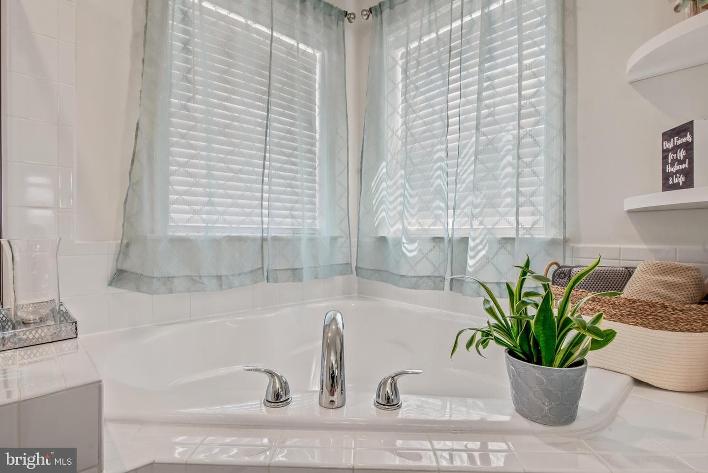 425 Lawrence Road photo 23