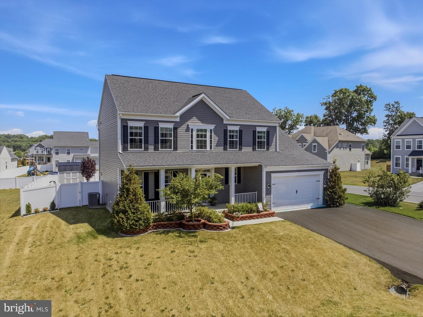 425 Lawrence Road photo 3