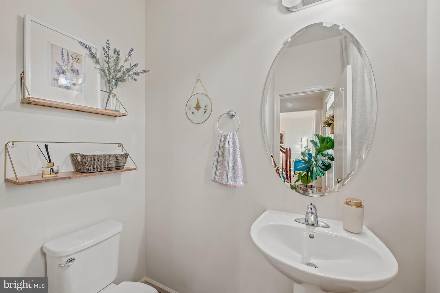 425 Lawrence Road photo 6