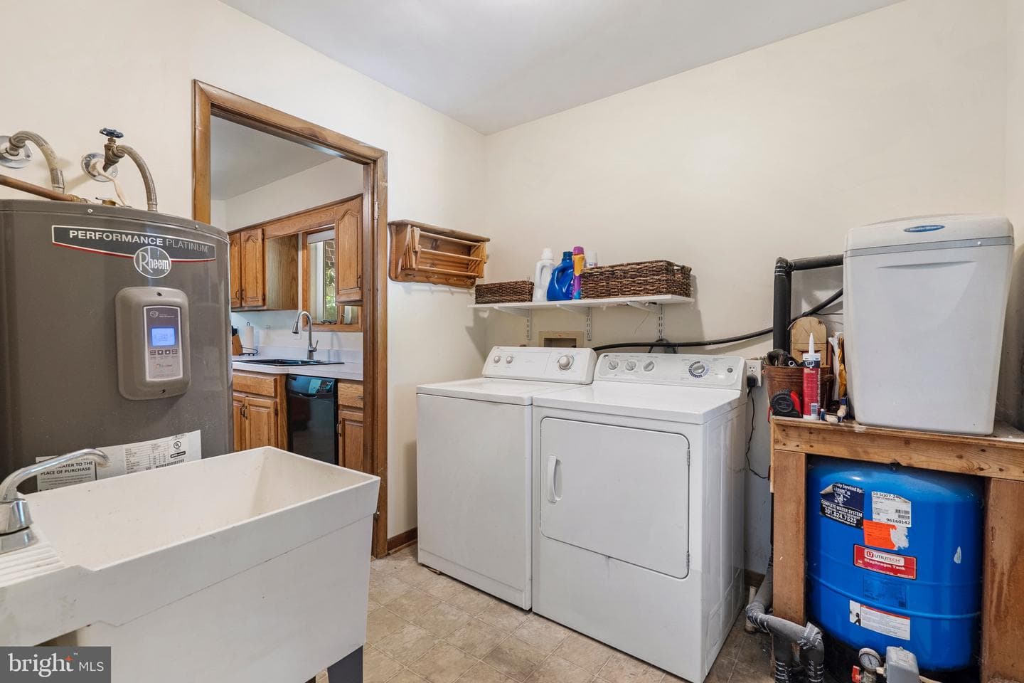903 Colston Drive photo 24