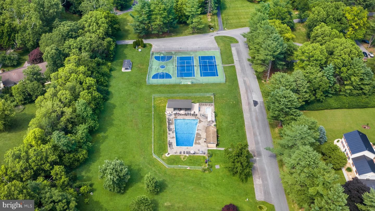903 Colston Drive photo 36