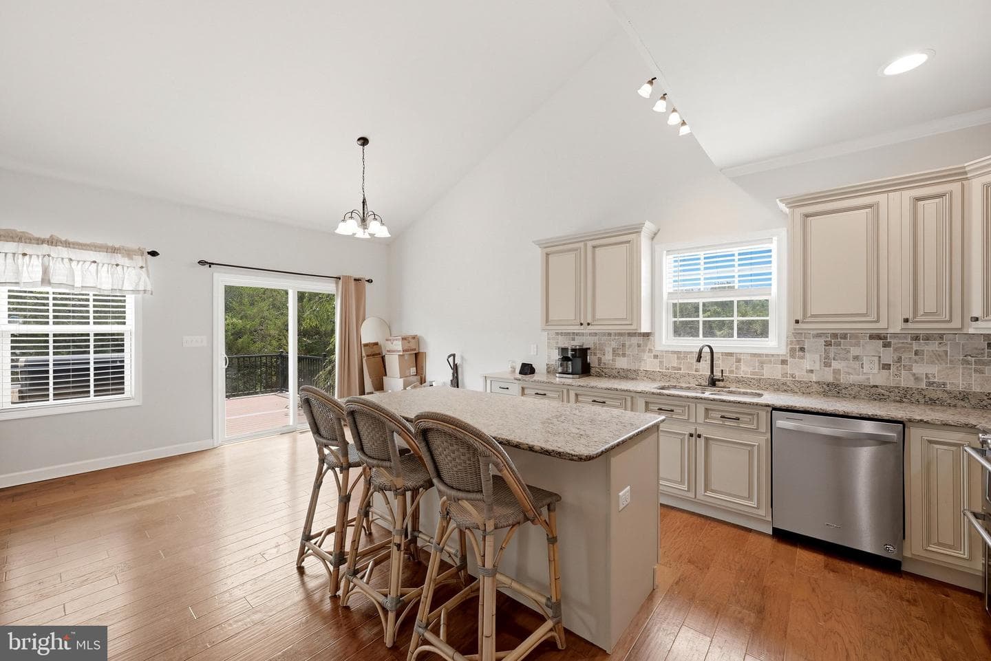 65 Fegan Road photo 11