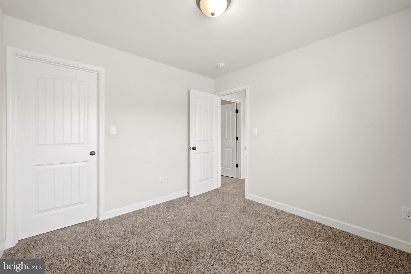65 Fegan Road photo 37