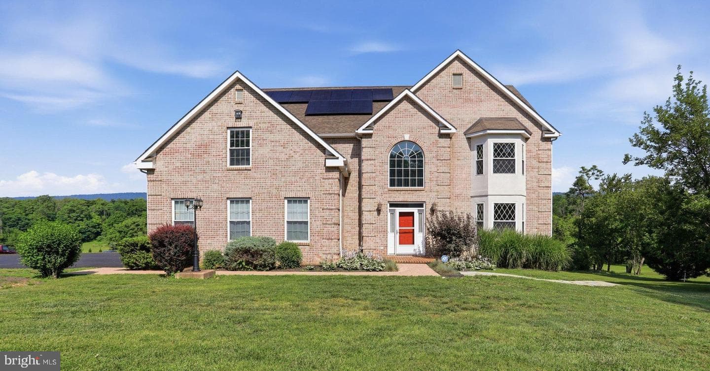 18 Treasure Drive, Martinsburg