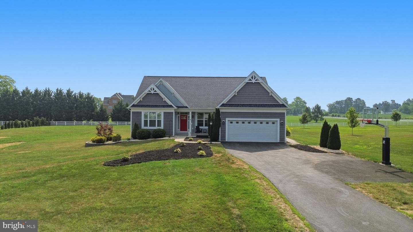 78 Statice Drive, Hedgesville