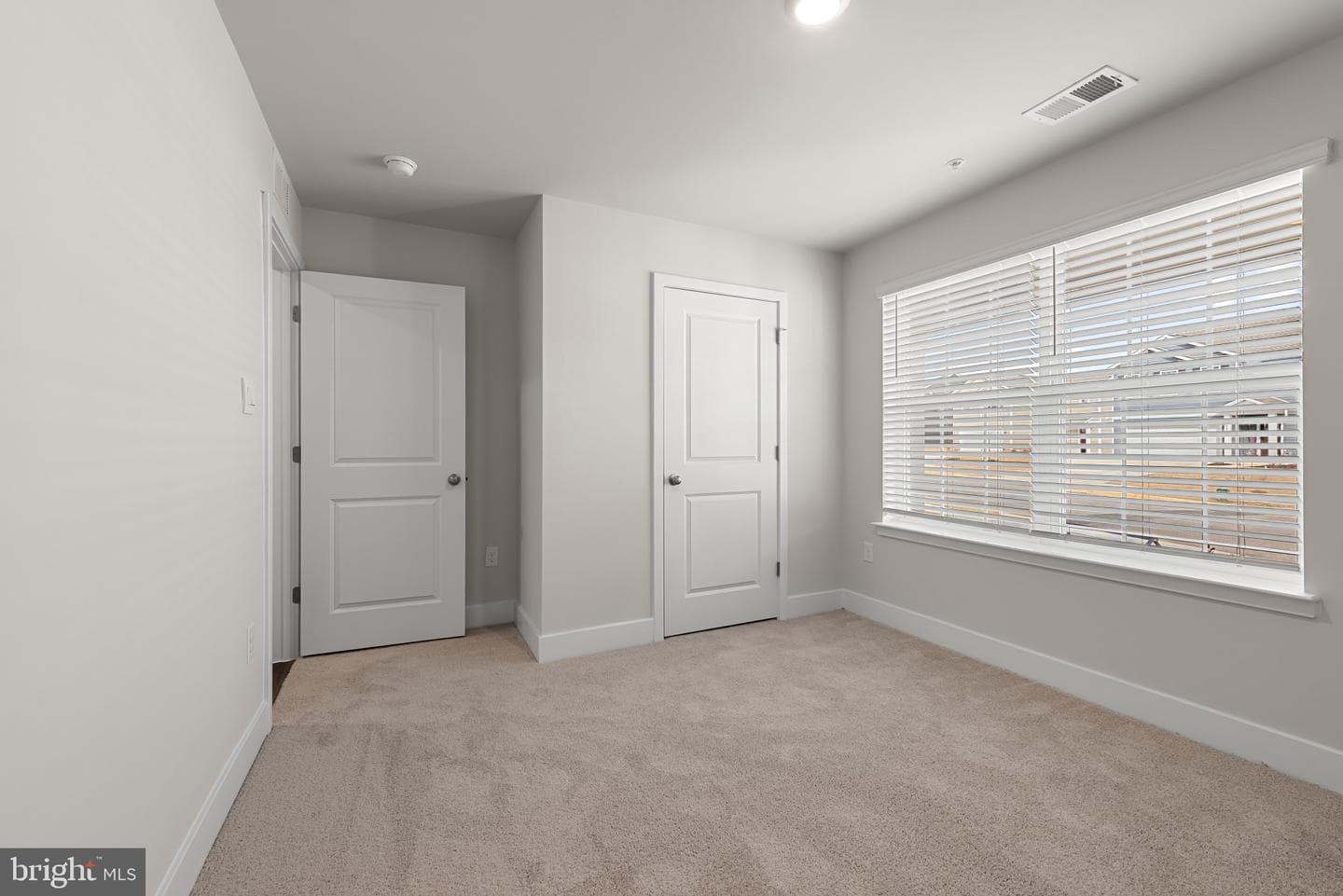 318 Orpington Drive photo 3