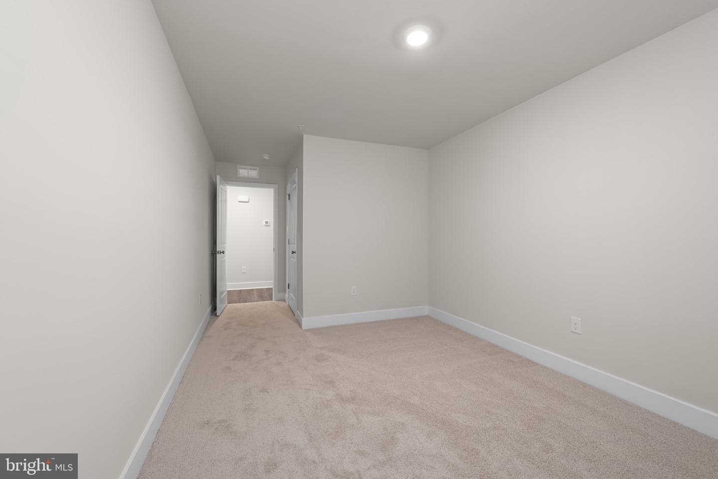 318 Orpington Drive photo 9