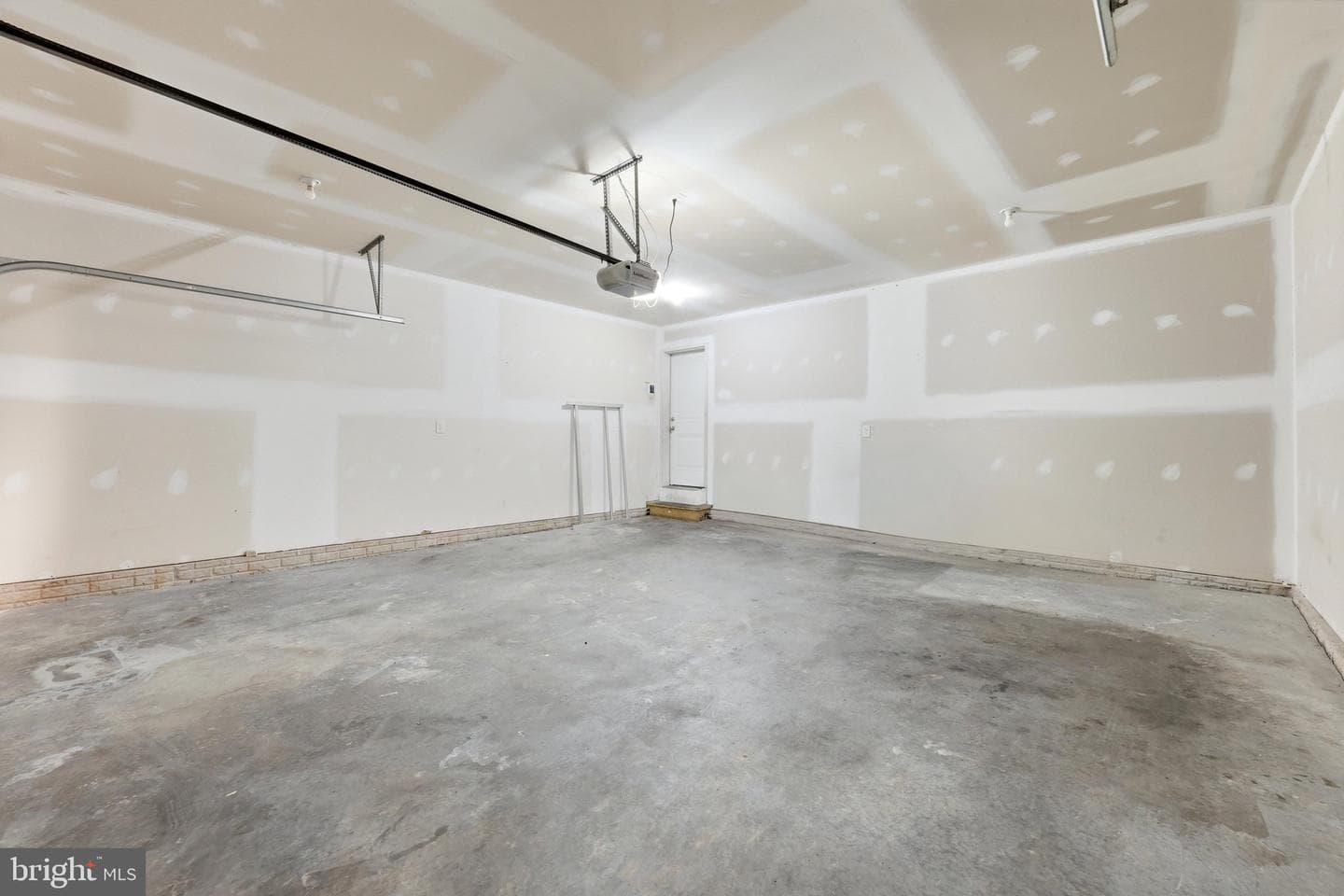 179 Reprisal Road photo 40