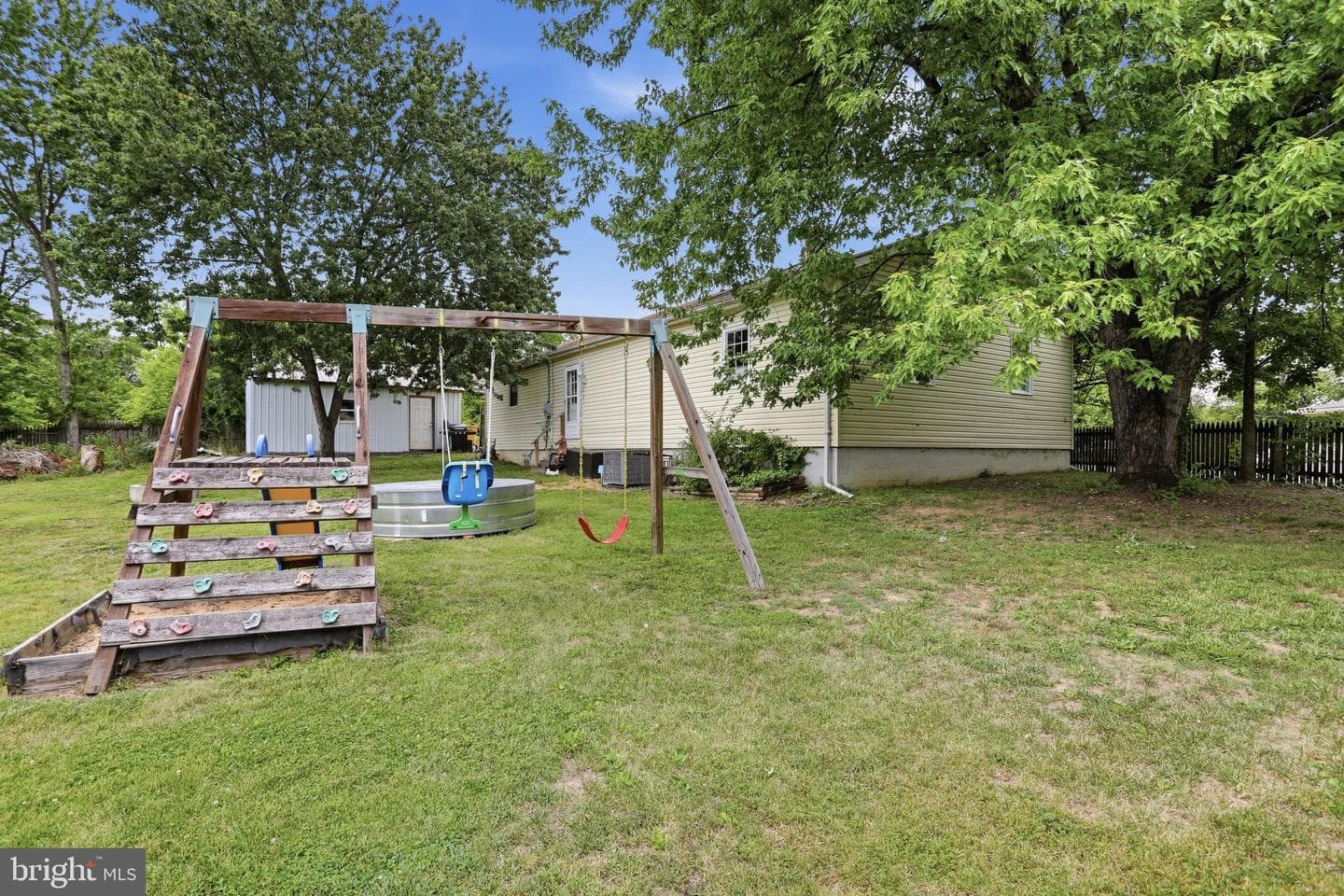 236 Classic Vanville Road photo 13